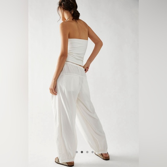 Free People To the Sky Parachute Pants Nilla Cream Large - Picture 2 of 7
